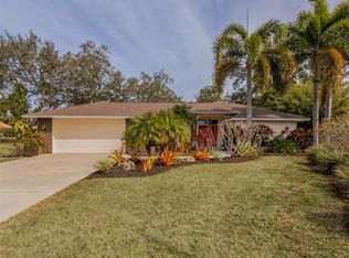 5040 Southern Pine Cir, Venice, FL 34293