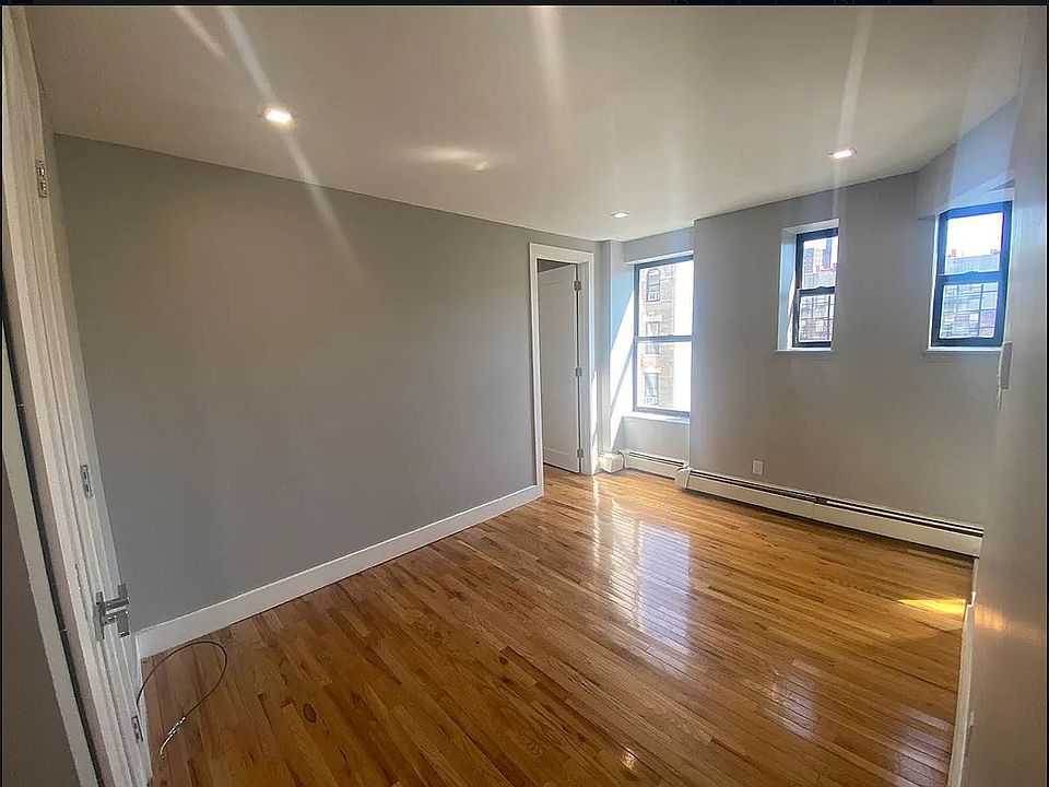 1st image of 211 W 146th St #44