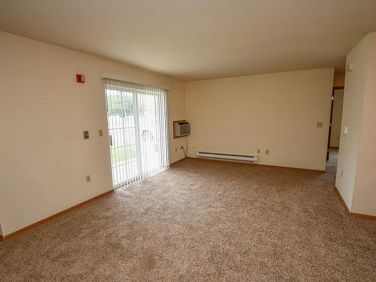 128 Deer Creek Ct — Photo 8