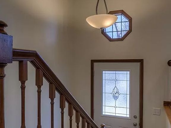 3rd image of 308 Garden Ave