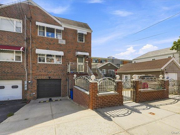 3rd image of 841 Swinton Avenue