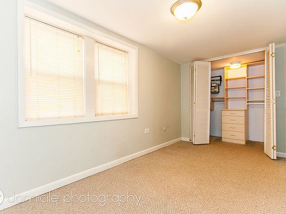 4th image of 3542 N Hoyne Ave #G