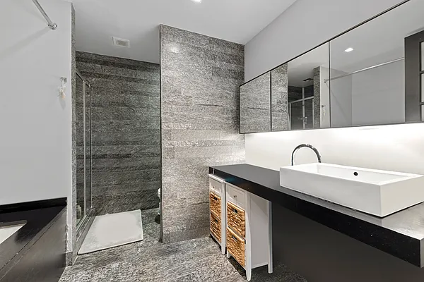 Rented by Compass | media 30