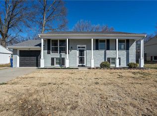 1217 Owen Dr, Liberty, MO 64068