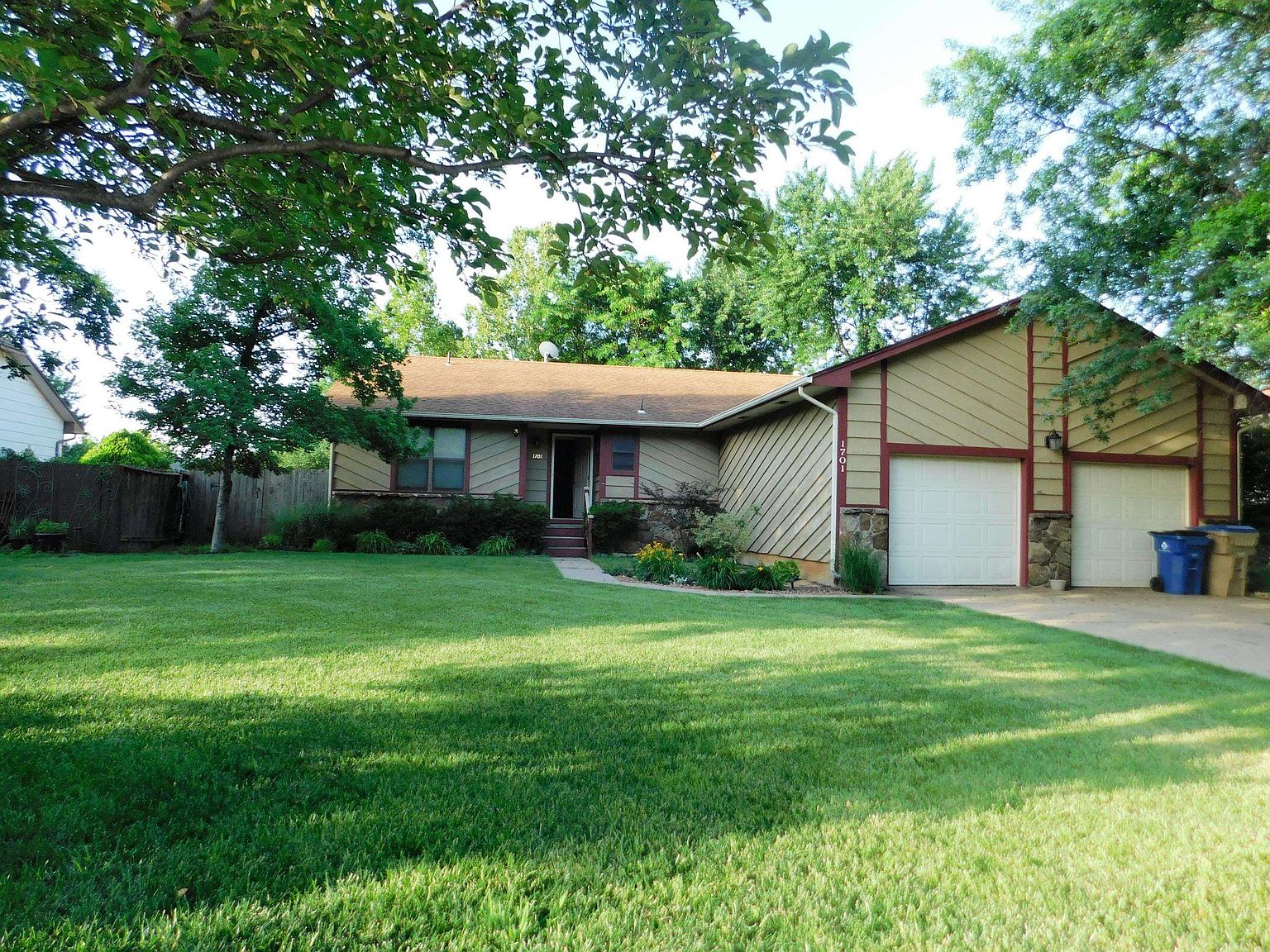 1701 E Cresthill Rd, Derby, KS 67037 Zillow