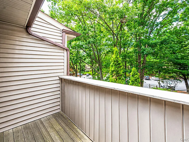 855 Skyline Dr — Photo 17