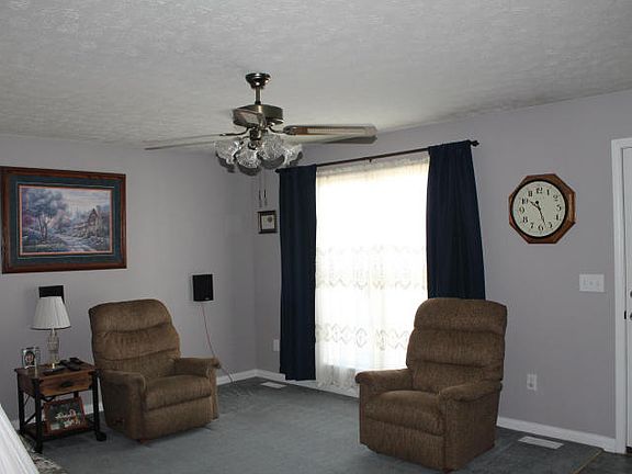 4th image of 117 Tex Ave