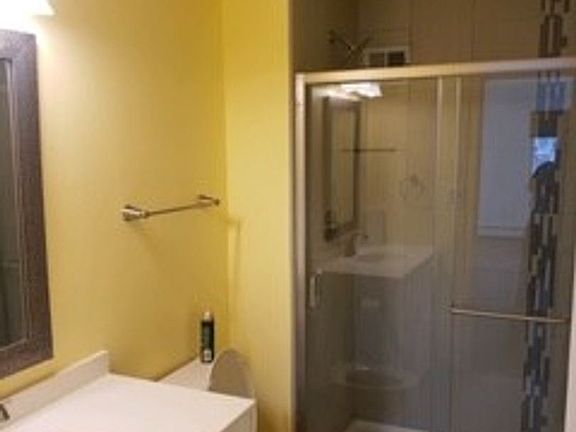 4th image of 3465 S Poplar St APT 607