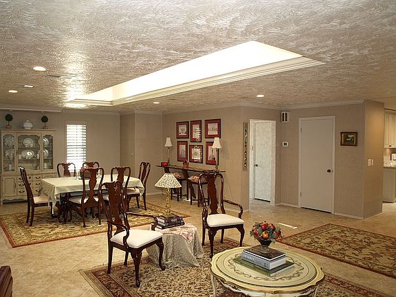 5th image of 2920 N Peninsula Dr