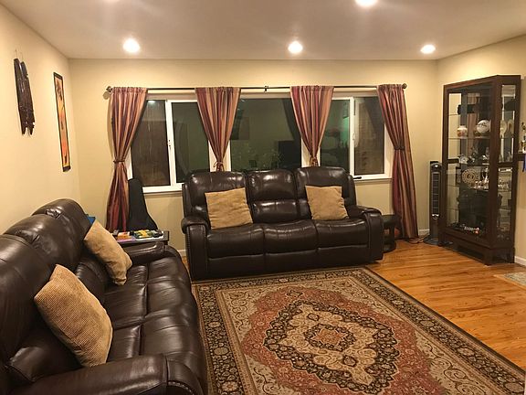 3rd image of 3975 Manzanita Dr