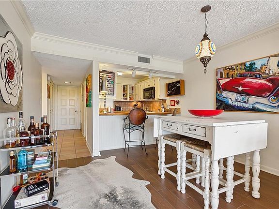 5th image of 4000 Davey St APT 508