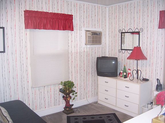 5th image of 475 Cornwell Ave