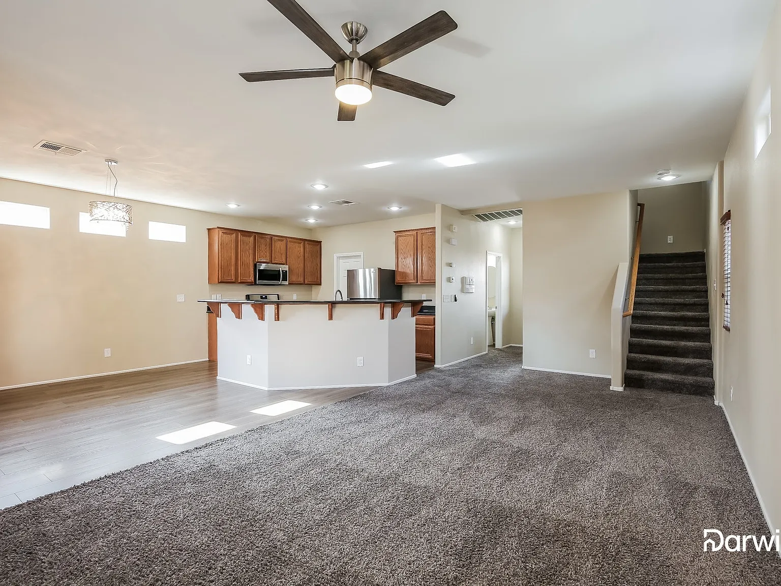 4 bed, 3.5 bath, 2031 sqft, $2,175 — Photo 3