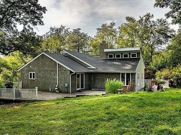 4th image of 145 Sunset Hollow Rd