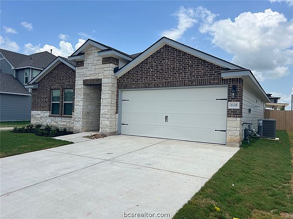 2nd image of 1135 Canton Dr