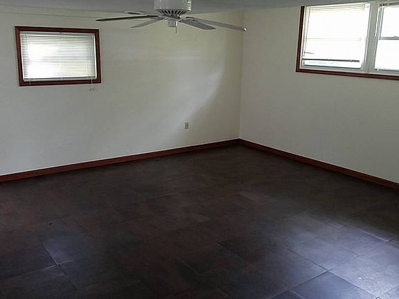 4th image of 7424 Bennington Dr