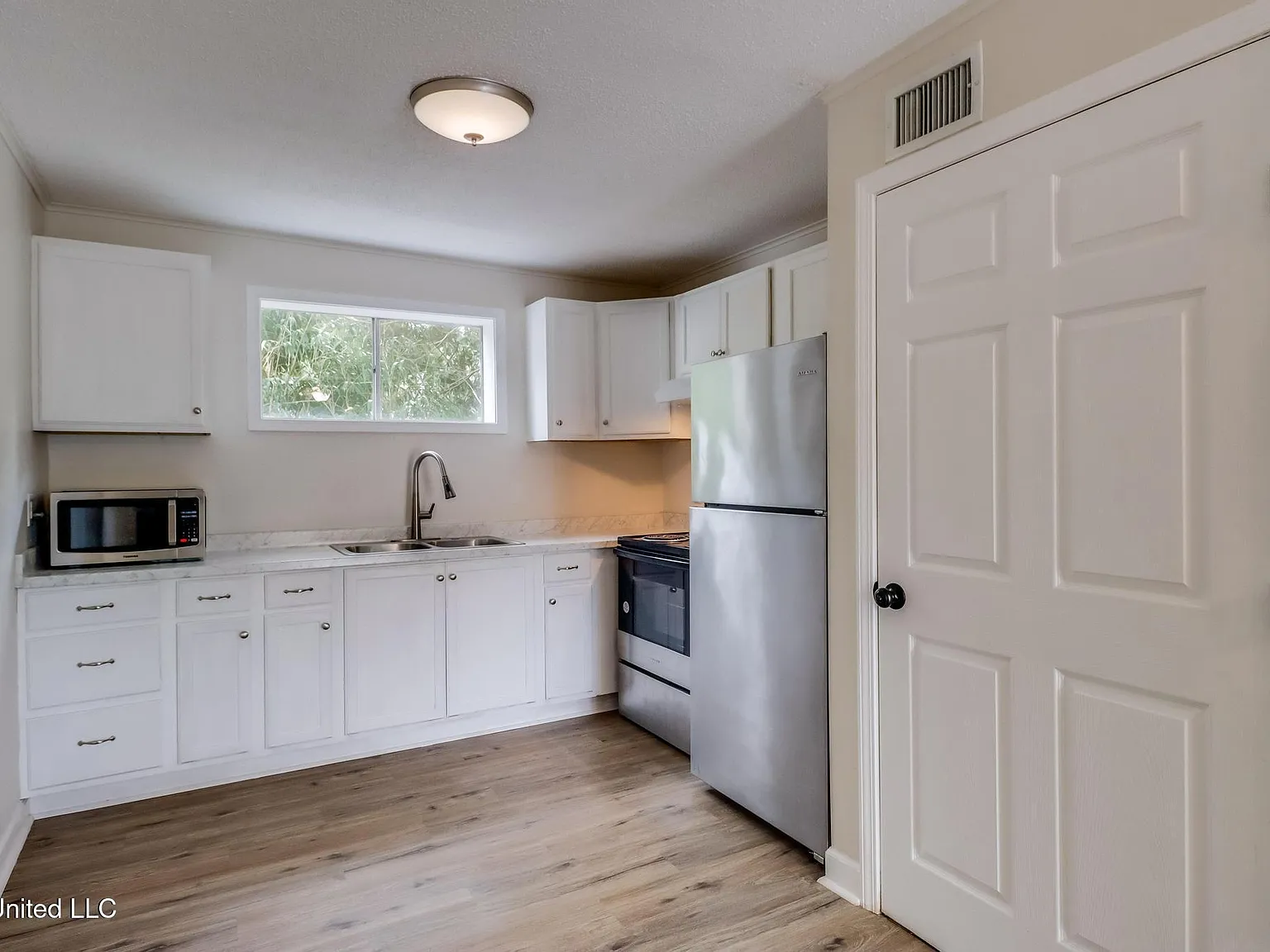 2 bed, 1.0 bath, 673 sqft, $1,025 — Photo 4