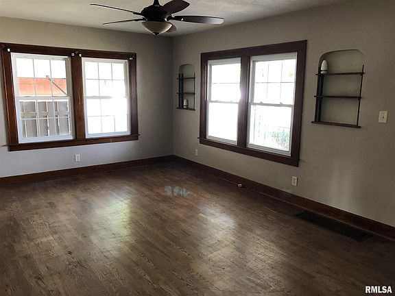 2nd image of 623 Crebs Ave