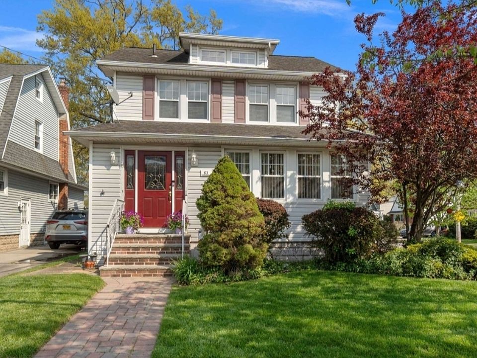1st image of 63 Emerson Pl #1