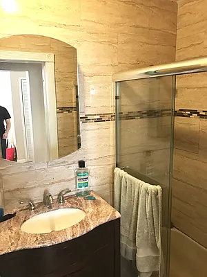 Rented by Amorelli Realty | media 15