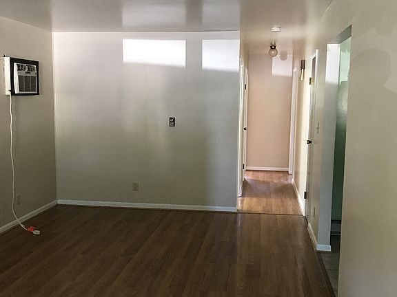 3rd image of 519 Brandon Ave
