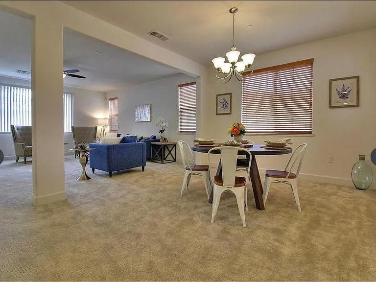 Garlic Ave — Photo 3