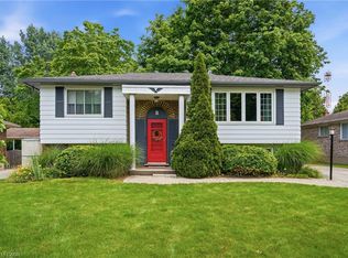 8 Tudor Gate Pl, Saint Catharines, ON L2M 1K6