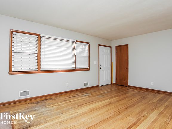 3rd image of 12907 E 54th St