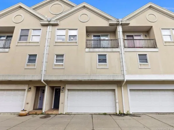 223 Beach 3rd Street, Far Rockaway, NY 11691