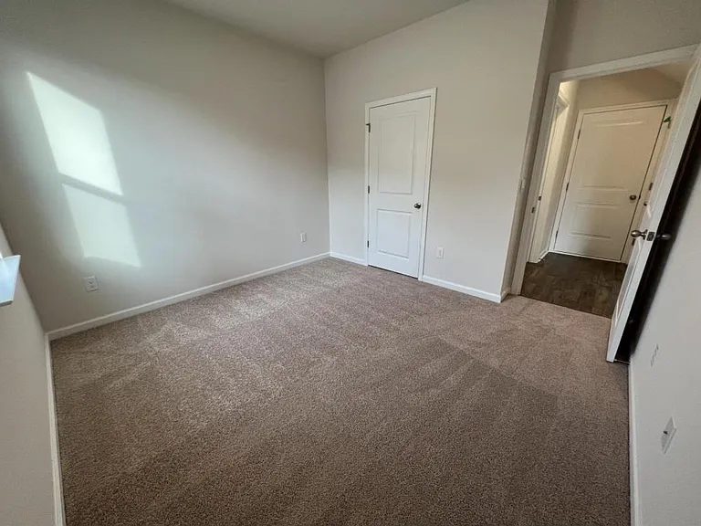 181 Kelsey Ct — Photo 14