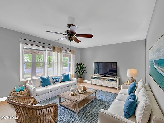4th image of 1708 Forge Pond Road