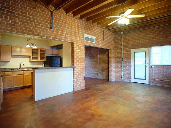 2nd image of 420 S 6th Ave APT 104
