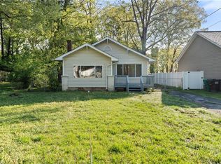 256 Crestwood Cir, High Point, NC 27260