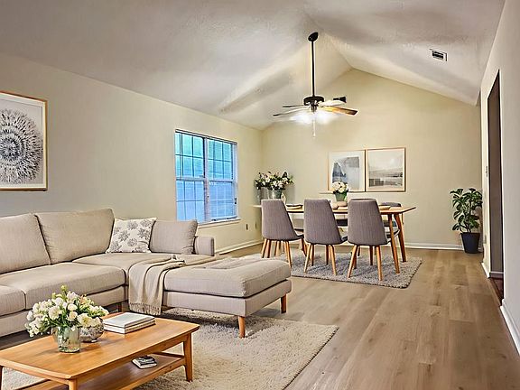 2nd image of 4605 Little John Dr