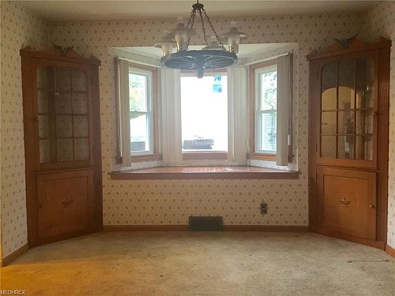 4th image of 120 Howard St