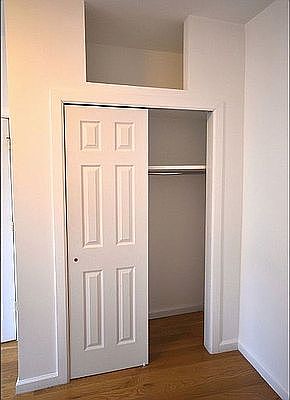 5th image of 250 Pacific St APT 4
