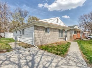 26744 Beverly Rd, Taylor, MI 48180