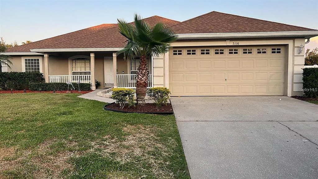 4 bed, 2.0 bath, 2035 sqft, $2,400 — Photo 2