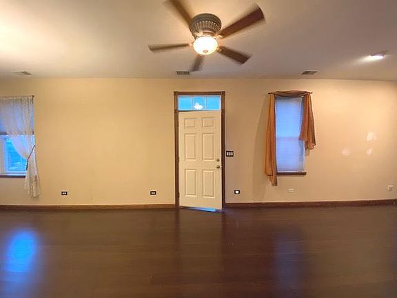 3rd image of 2959 Hillsboro Ct Unit 2959