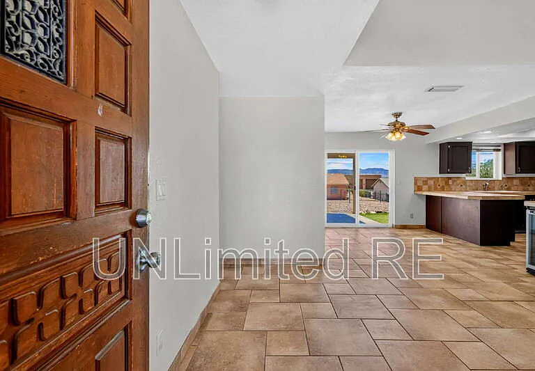 2250 Atlantic Dr — Photo 11