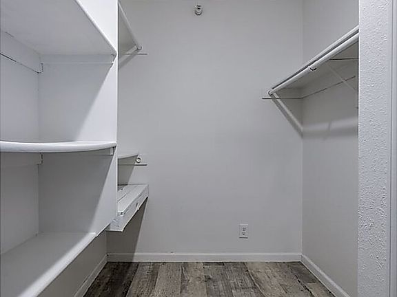 5th image of 7515 N 286th St #2a6fa2ace