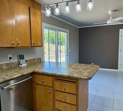2nd image of 5117 Myrtle Dr