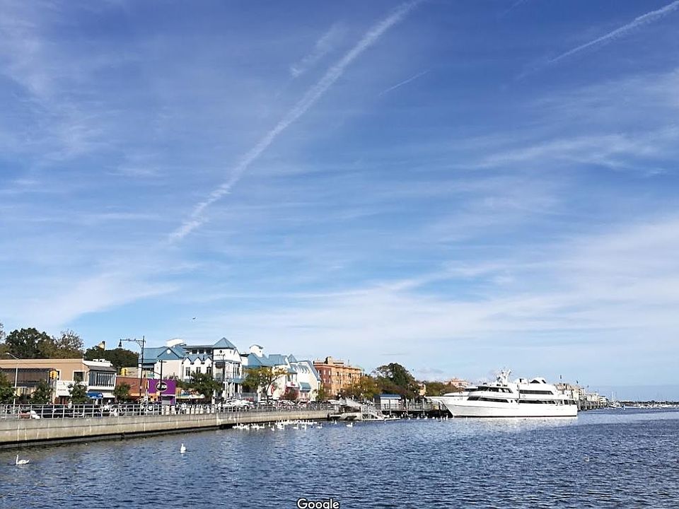 Sheepshead Bay. 10 mins walk