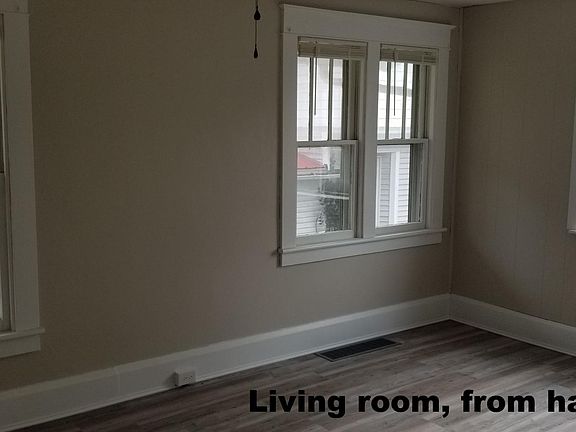 4th image of 112 Brown Ave