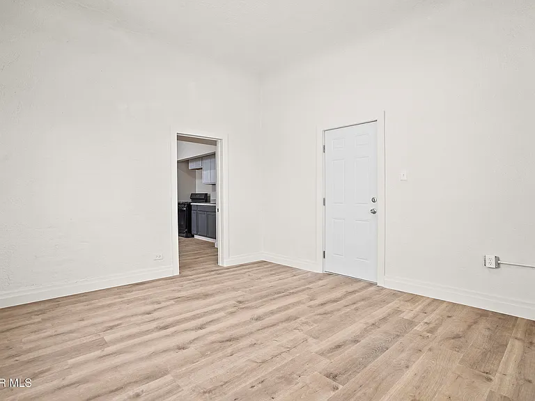 511 E Nevada Ave #B — Photo 5