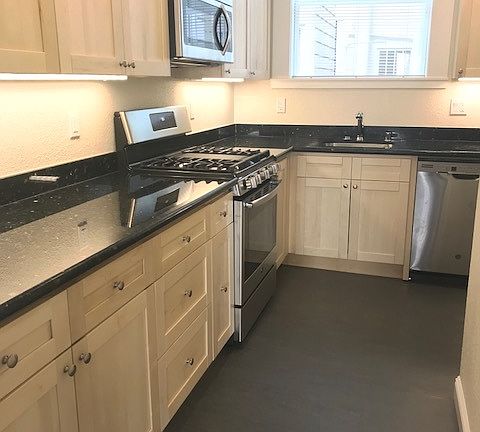 2nd image of 1028 Guerrero St APT 3