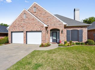108 Kingspointe Cir, Lafayette, LA 70508