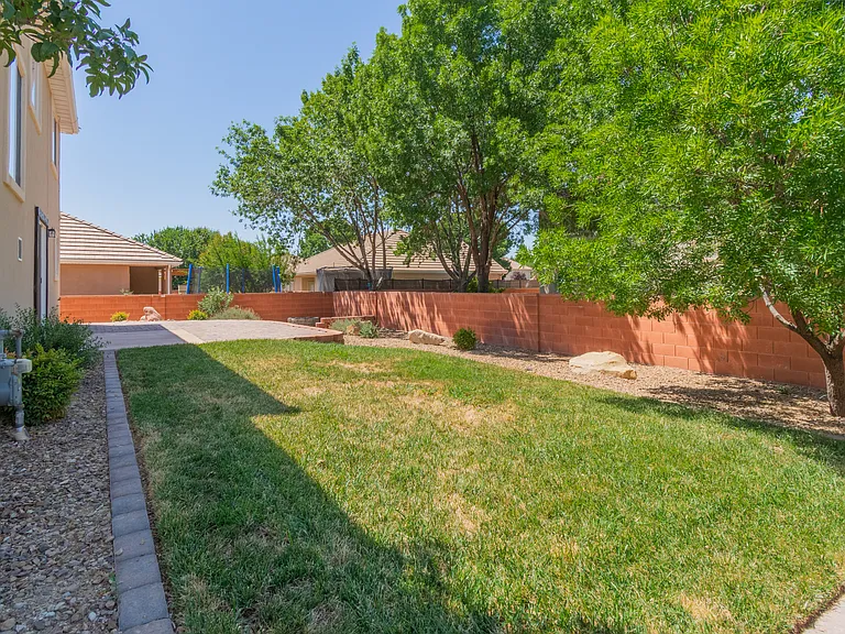 2510 S 450 West Cir — Photo 35