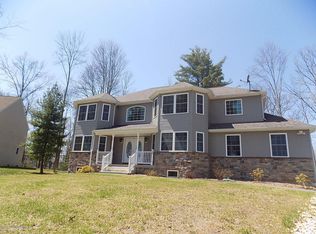 904 Astilbe Way, East Stroudsburg, PA