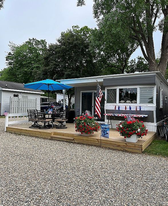 1st image of 4172 England Dr #35
